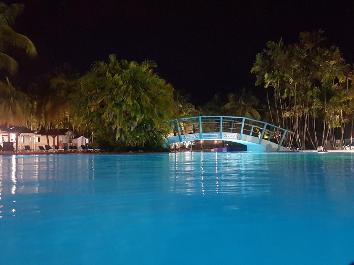 Caraibes Apparts-Resorts Sainte-Anne  Exteriér fotografie